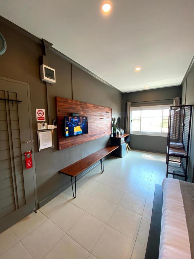 Patuxay Place Виентиане Екстериор снимка